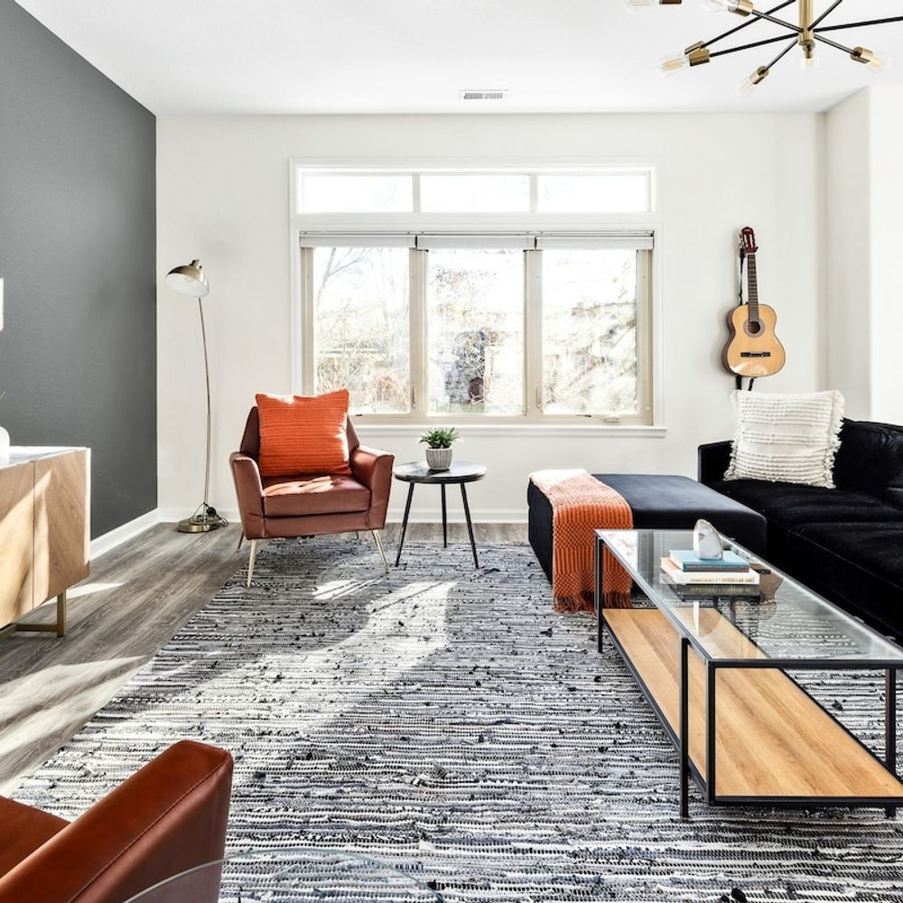 Living area lounge