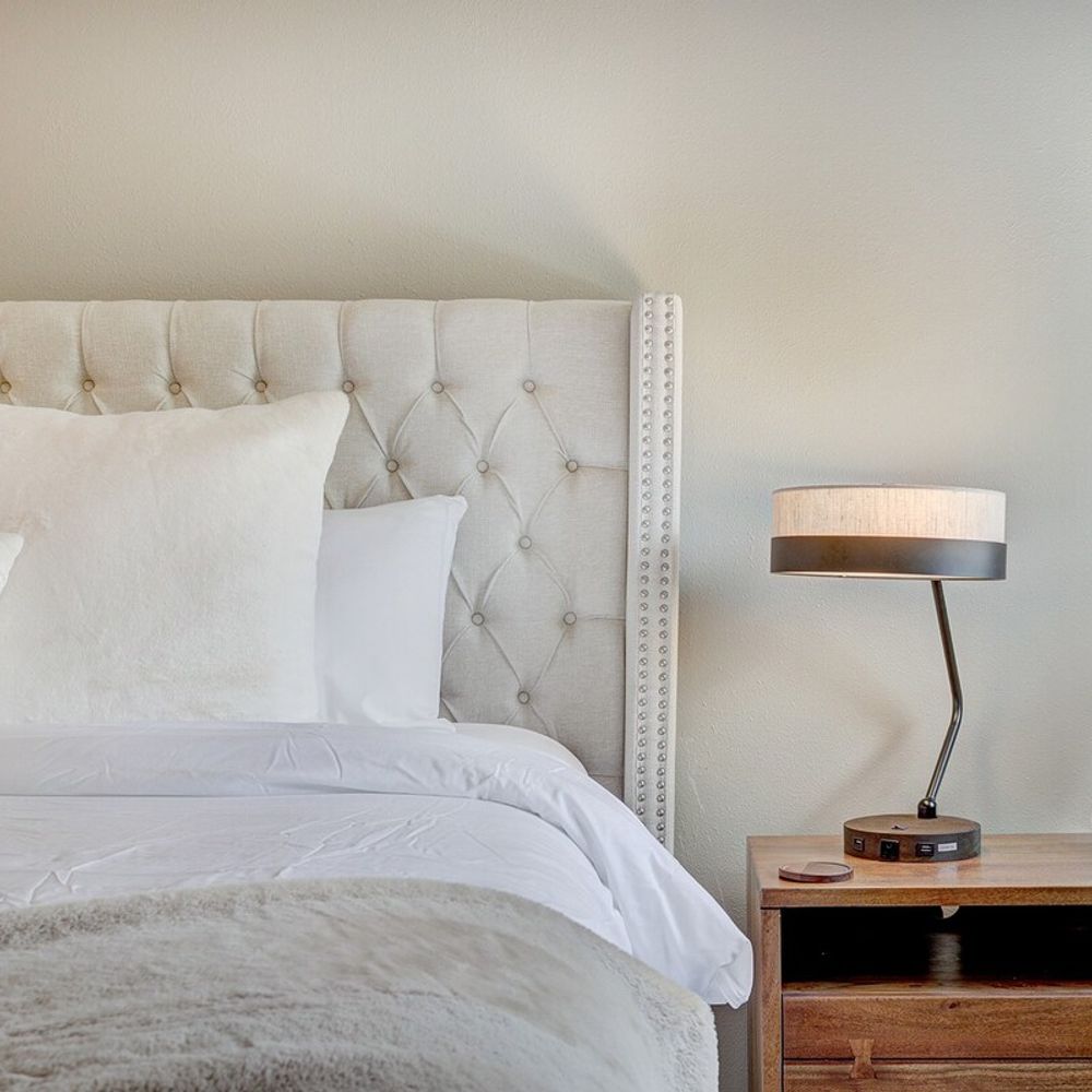 King bedroom 3