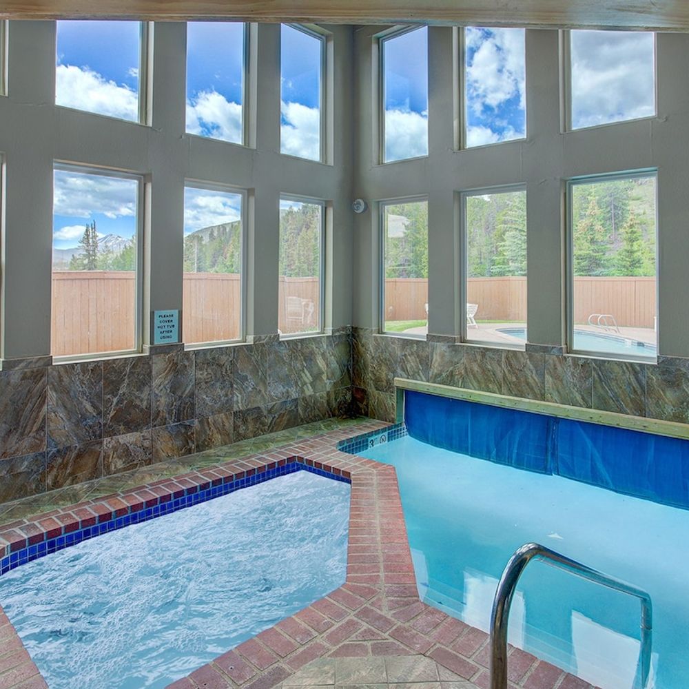 Rec center hot tub