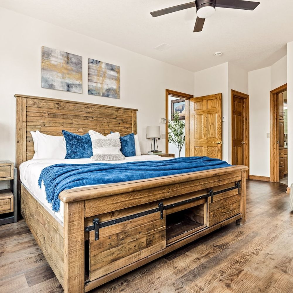 Primary bedroom
