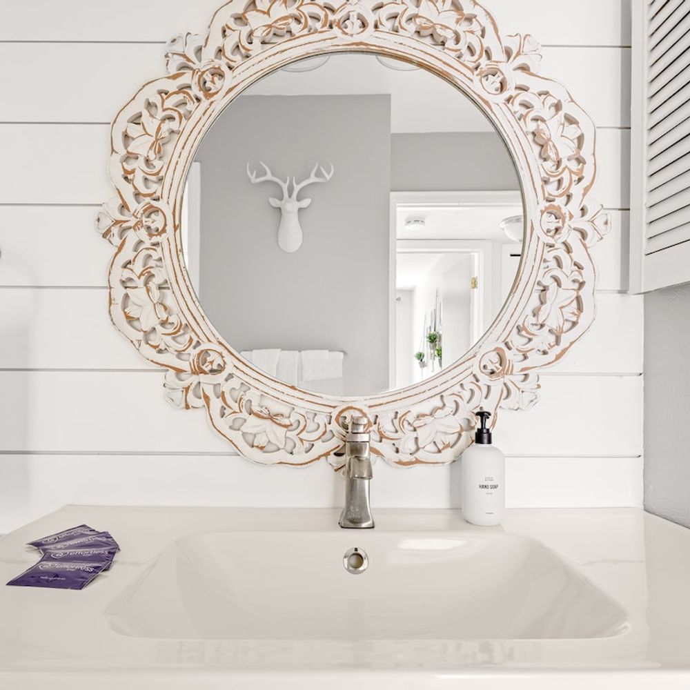 Full bathroom on main floor