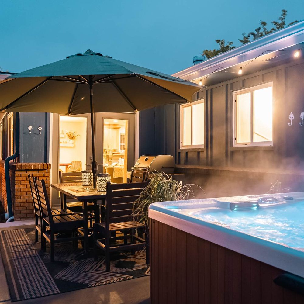 Hot tub