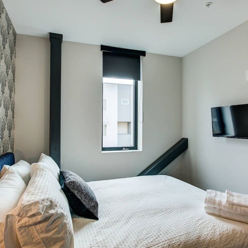 Room 2-Queen Guest Bedroom B