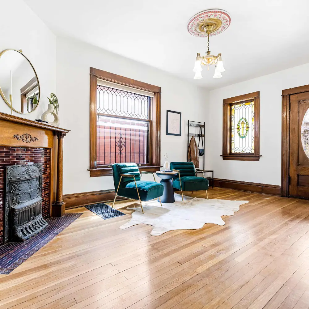 Foyer (The fireplace is decorative only and not a working fireplace)