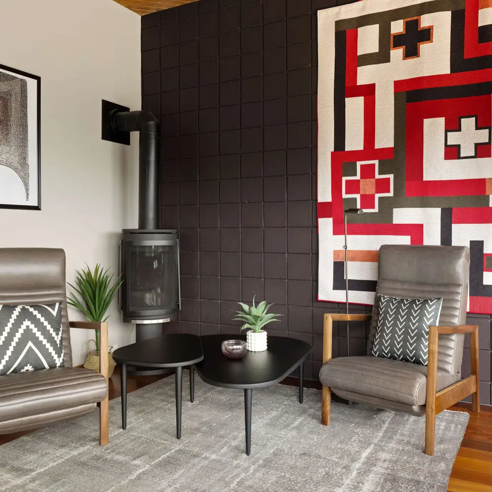 Additional seating in 2nd living area *Gas fireplace not available for use*