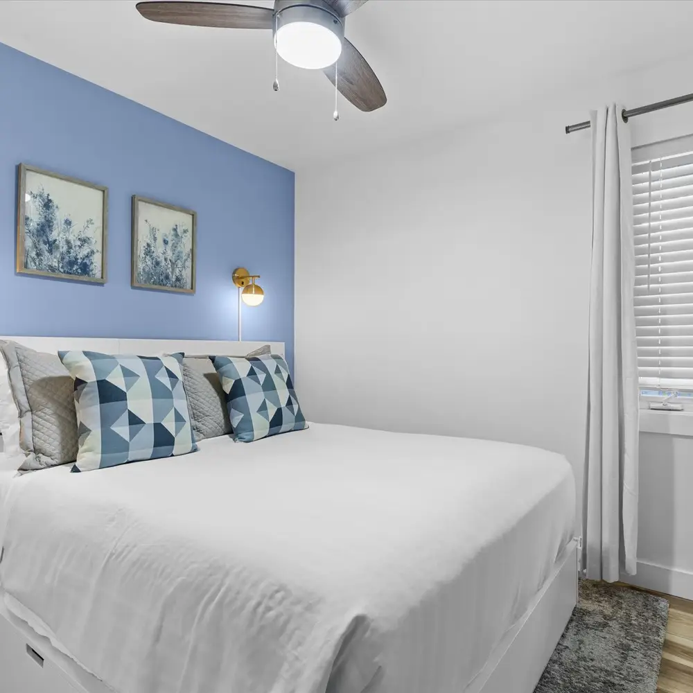 Bedroom with queen bed