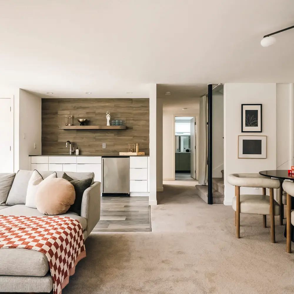 Living area with wet bar and card table