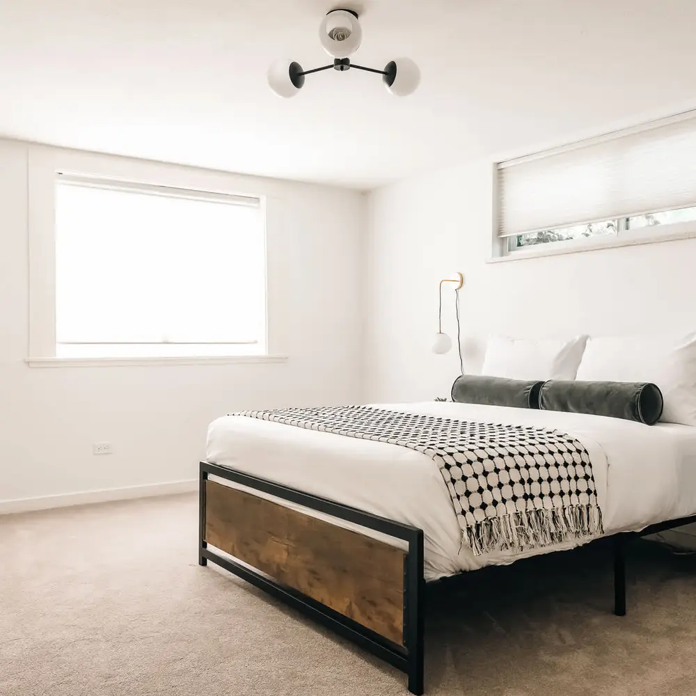 Bedroom 4 with queen bed