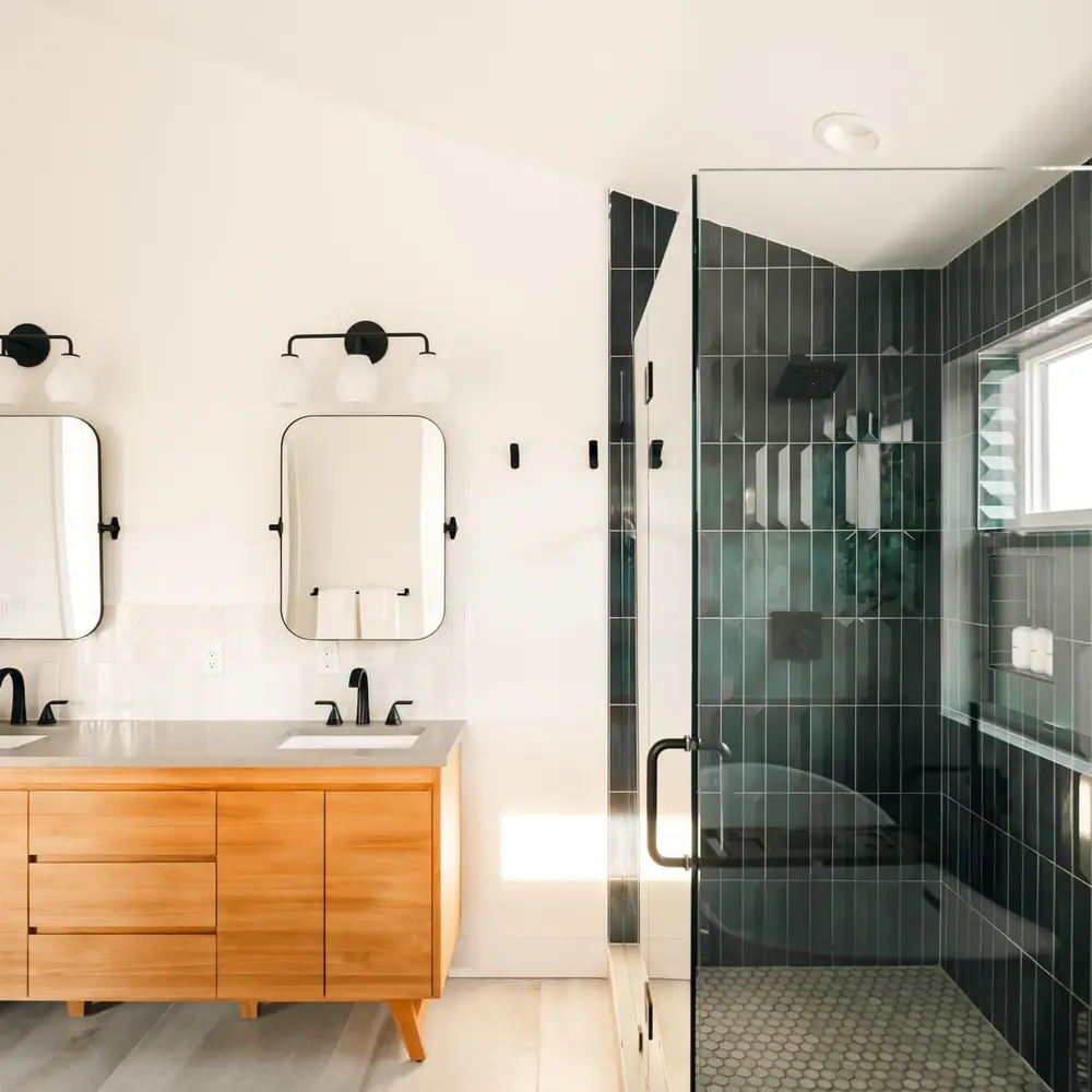 En suite bathroom