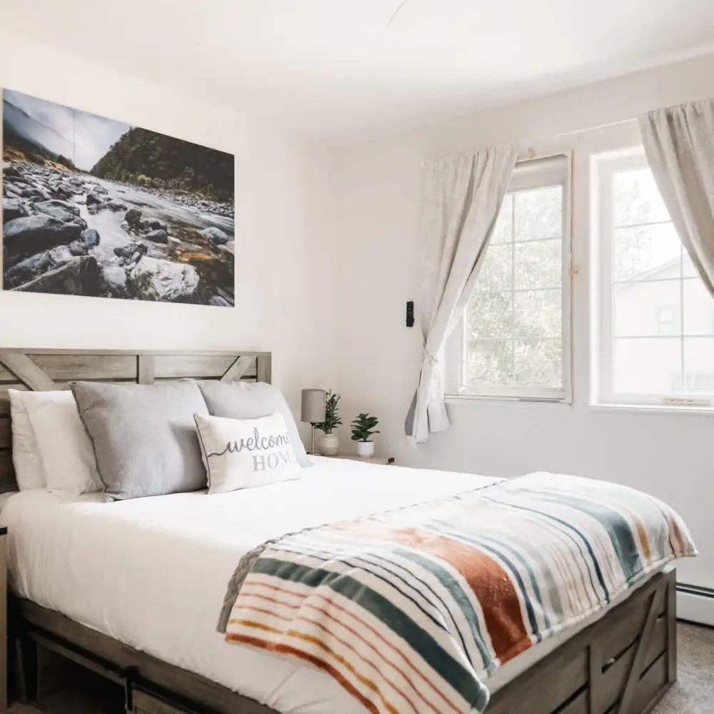 Bedroom 2 with queen bed