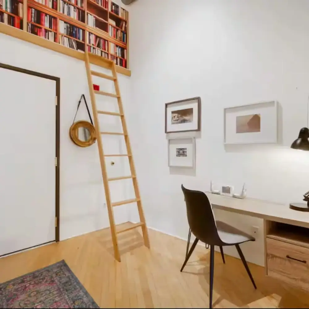 Entryway with desk and chair