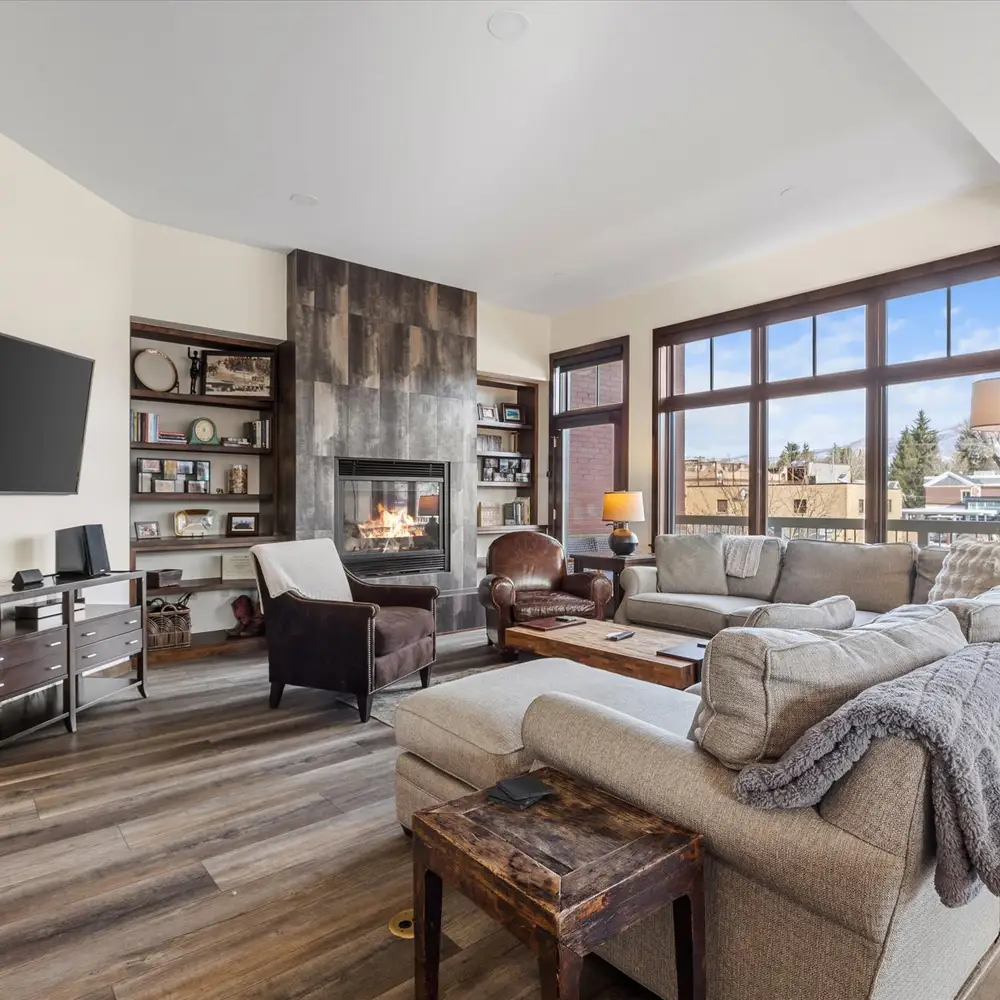 Living area with fireplace and Smart TV