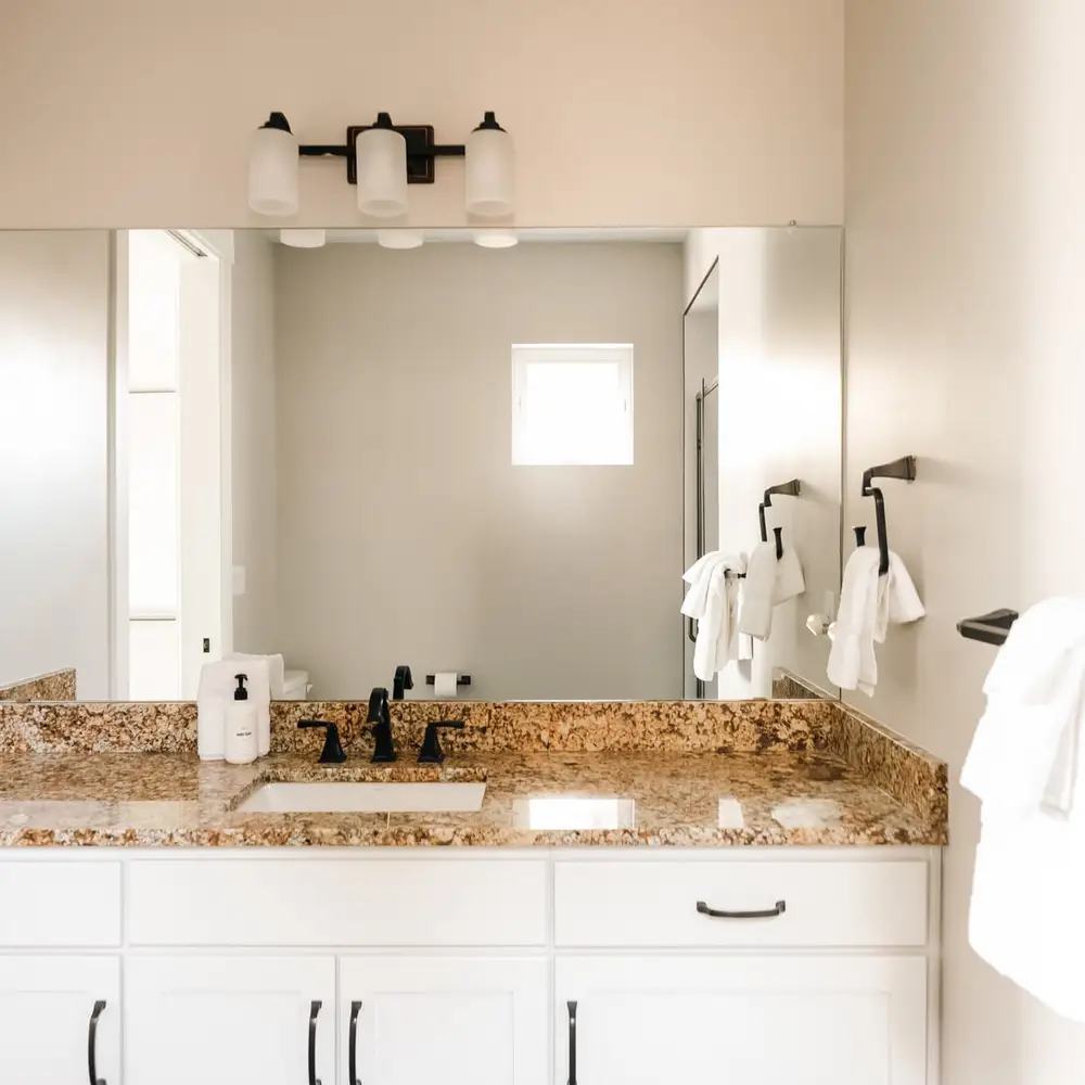En suite bathroom to bedroom 2