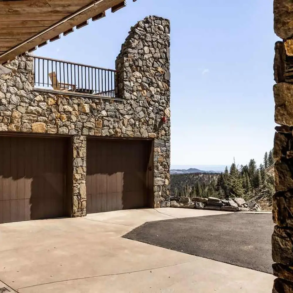 Lower driveway with garage parking