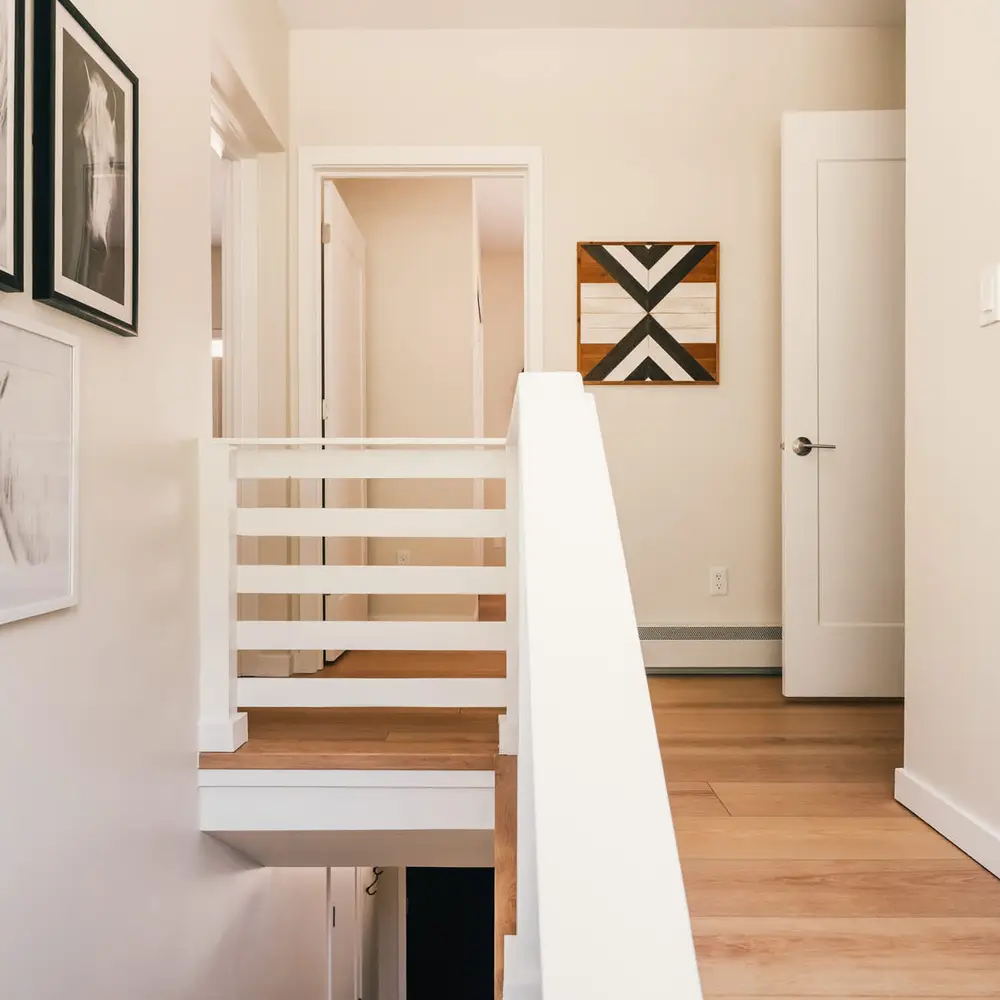 2nd floor landing