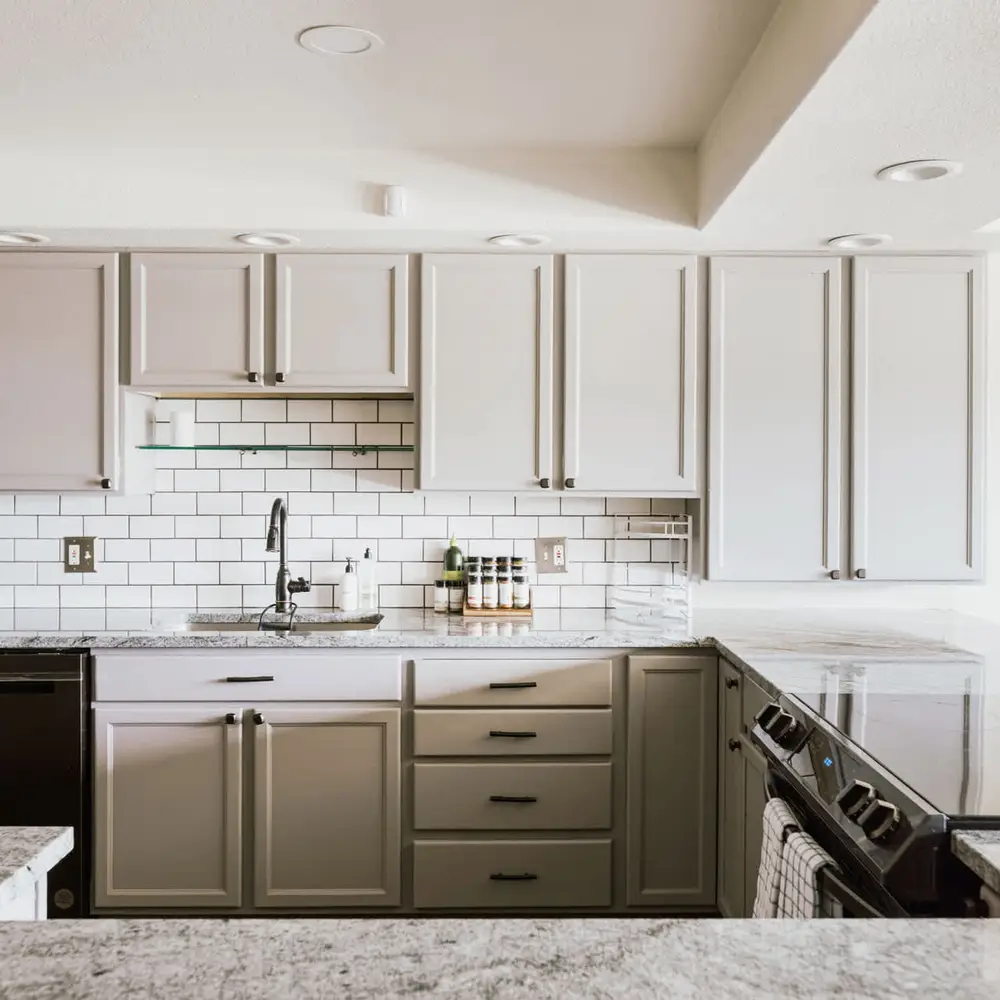 Bright and spacious kitchen