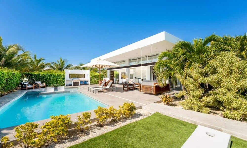 Family Beachside Vacation Villa,ResortAmenities v8 Main Image