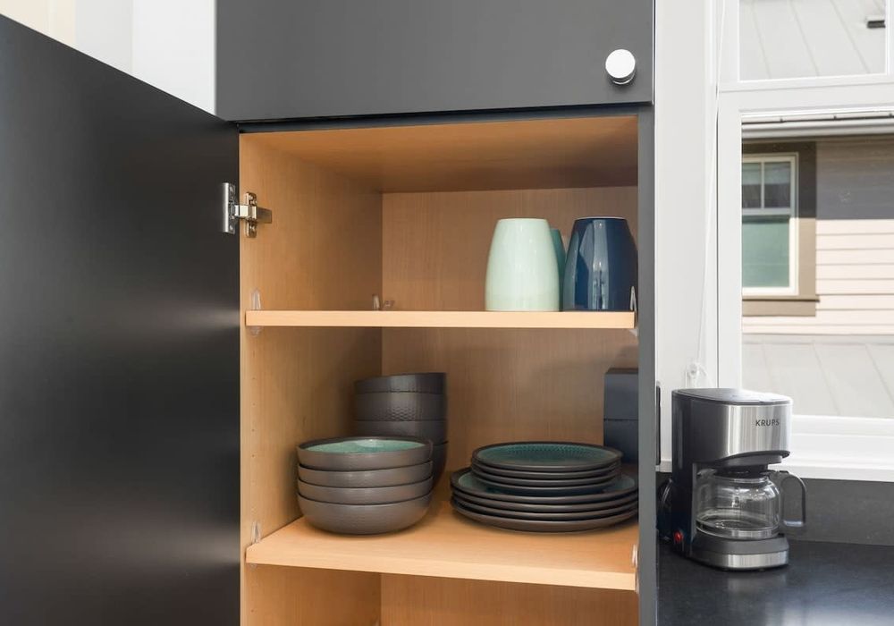 Full kitchen with everything you need.
