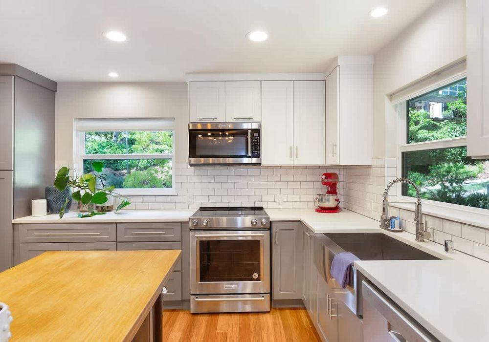 From breakfast brews to midnight snacks, our kitchen is ready to accommodate your every culinary need.