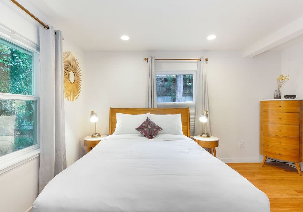 Located on the first floor, experience the luxury of space and comfort with our queen size bed in the tranquil master bedroom.