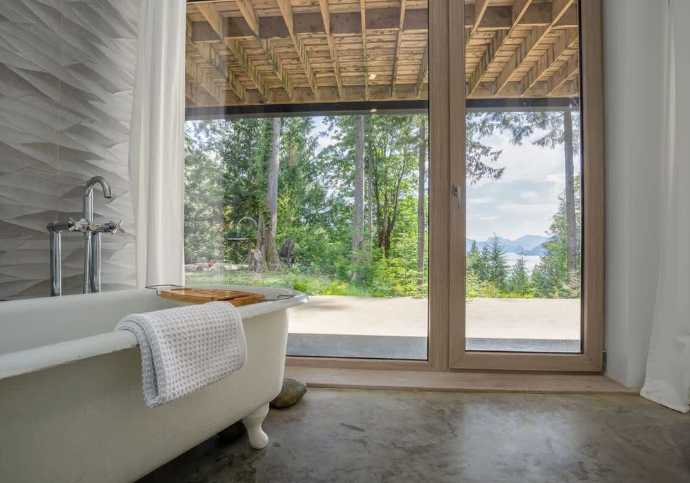 The primary bathroom, with separate shower and tub.