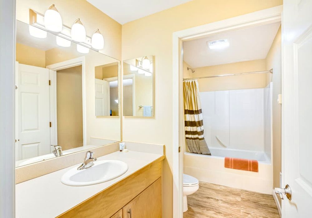 70468d9b 2471 42 UCAEc homerunner