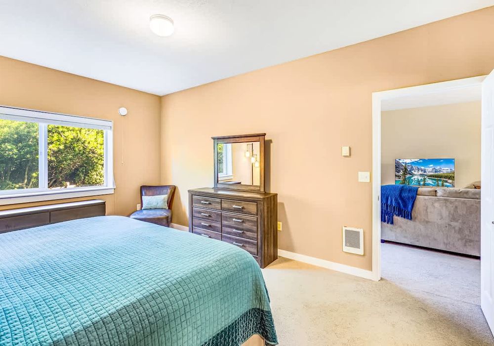 9009f85c 2a1f 45 ypM1L homerunner