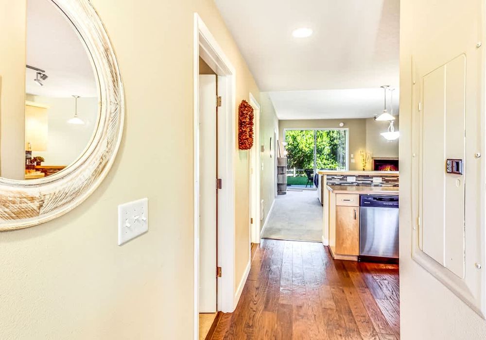 bbc05ca6 62f9 43 N50qU homerunner