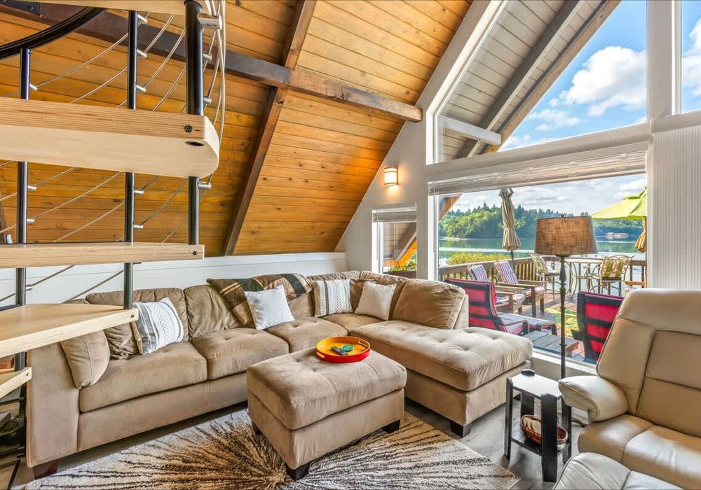 2cfb6b6f b0f4 44 RQDTD homerunner