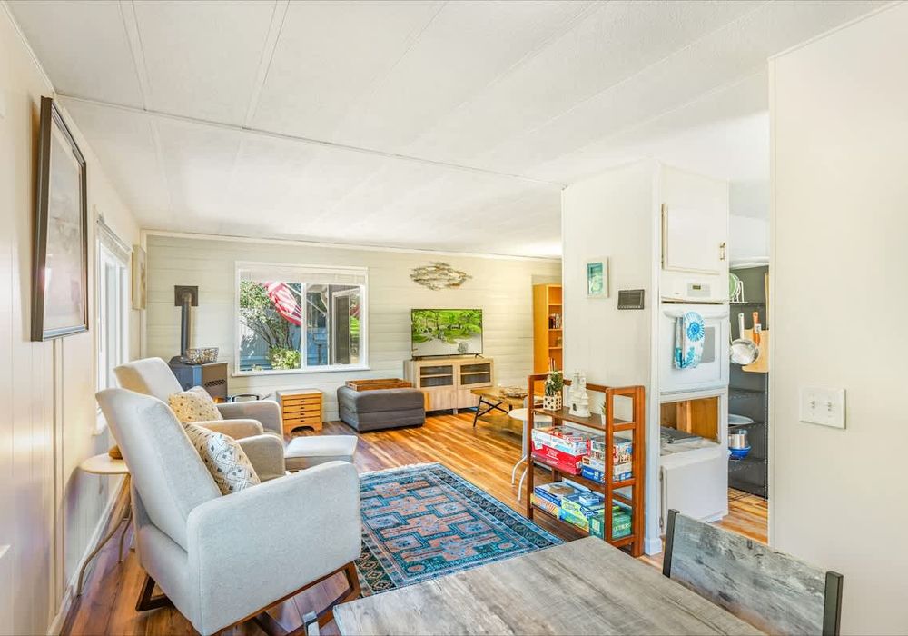 14e245c4 4e2e 43 YtjXs homerunner