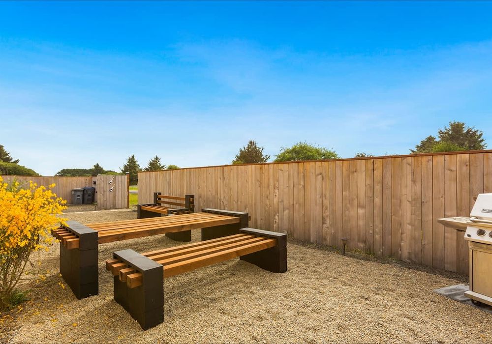 179c1022 9905 4e C7YNn homerunner