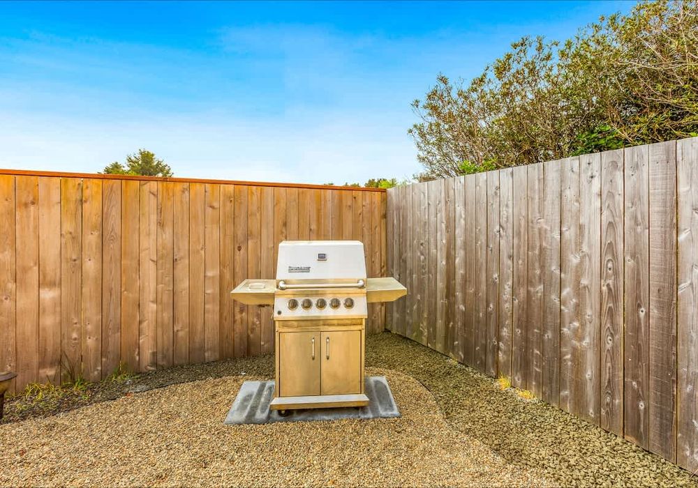 51eafb69 7294 47 uq H2 homerunner