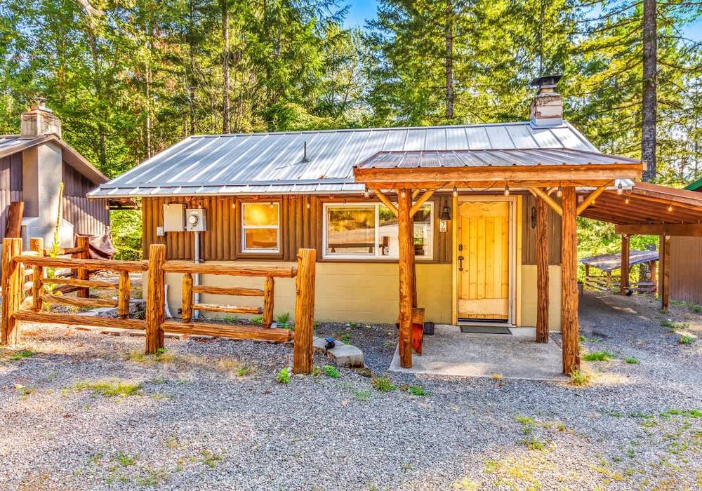 e9b8a3a8 f9fb 4c wKBTo homerunner