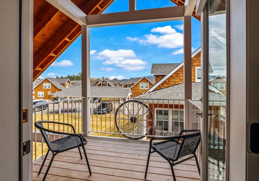 63717c59 2b41 4f FAwCz homerunner