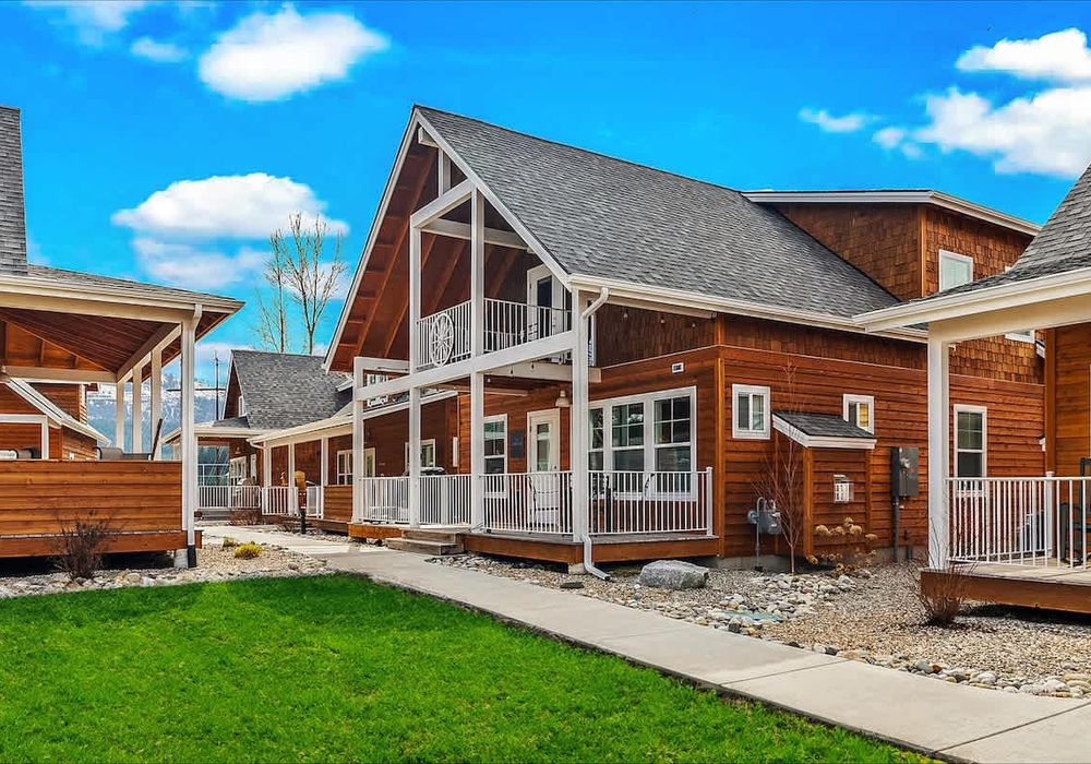 84a91fc9 9a6d 44 dJpuF homerunner