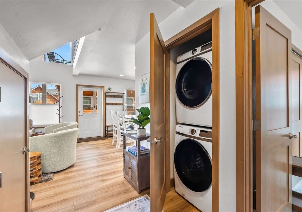 90d11d01 f08f 47 qu H homerunner