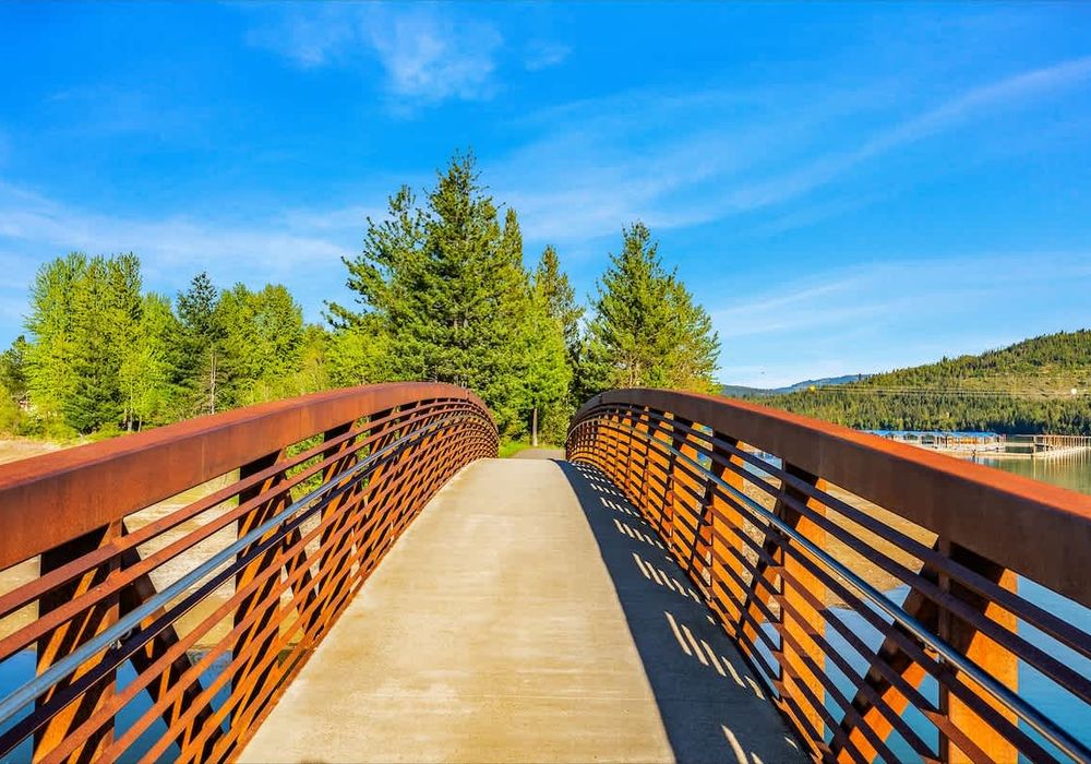 adeee48b 588f 44 FwOQ2 homerunner