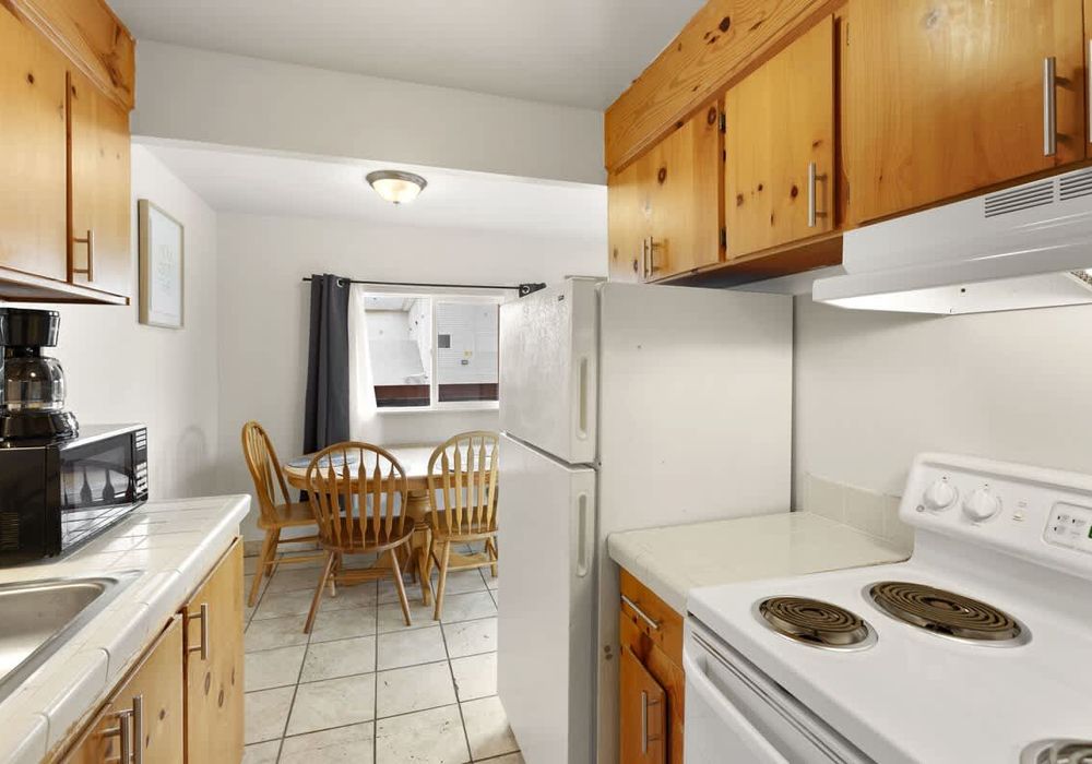 9c9b64e7 7eac 4c uJ6Oj homerunner