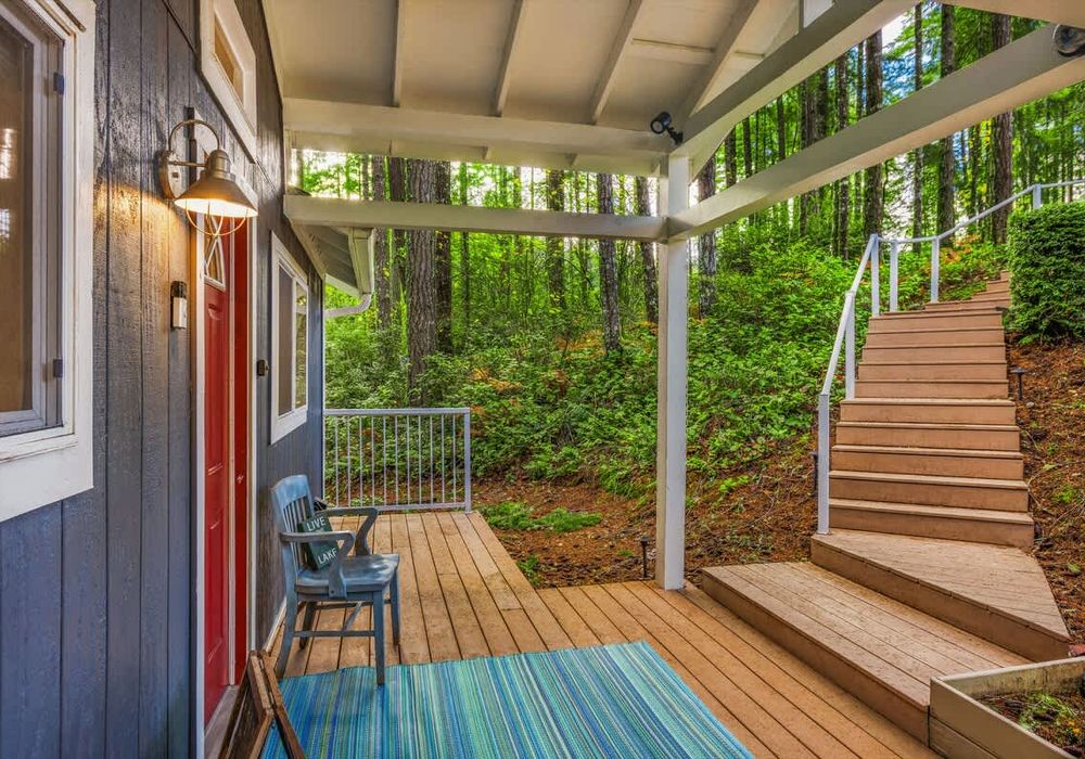 1c8ece3d 7cd6 4d R UQ0 homerunner