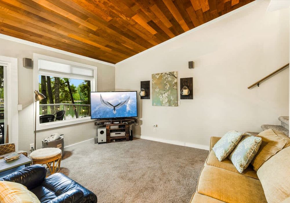 fac67d81 9333 4d IZQci homerunner