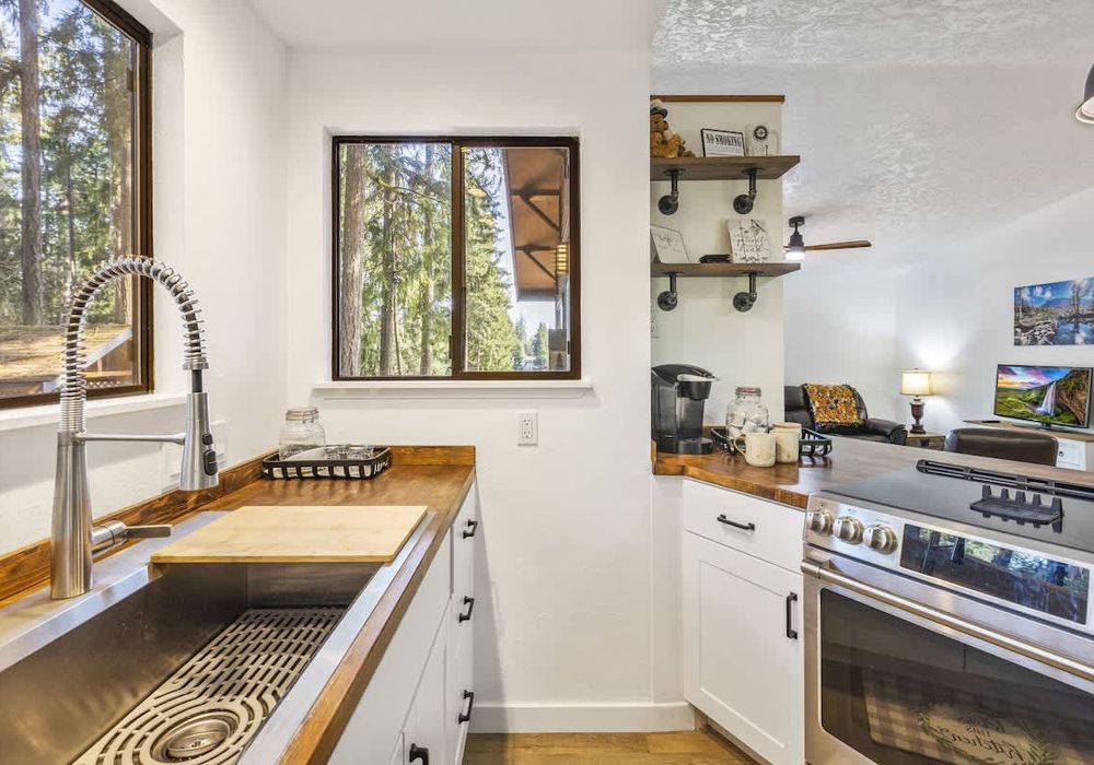 e516fa20 6d47 4a 3vO7Y homerunner