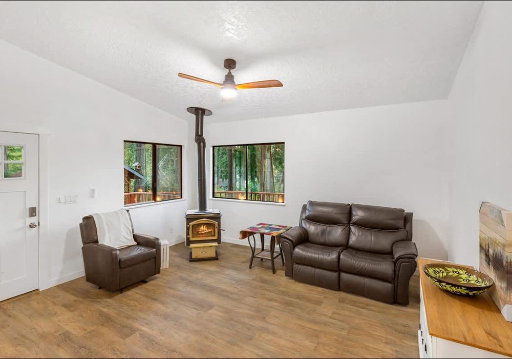 eca66e89 087b 46 icQFX homerunner