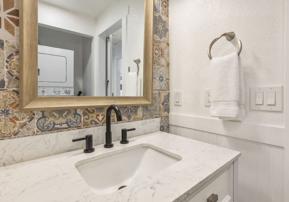 ee9ee388 68a1 4e IQGJ5 homerunner