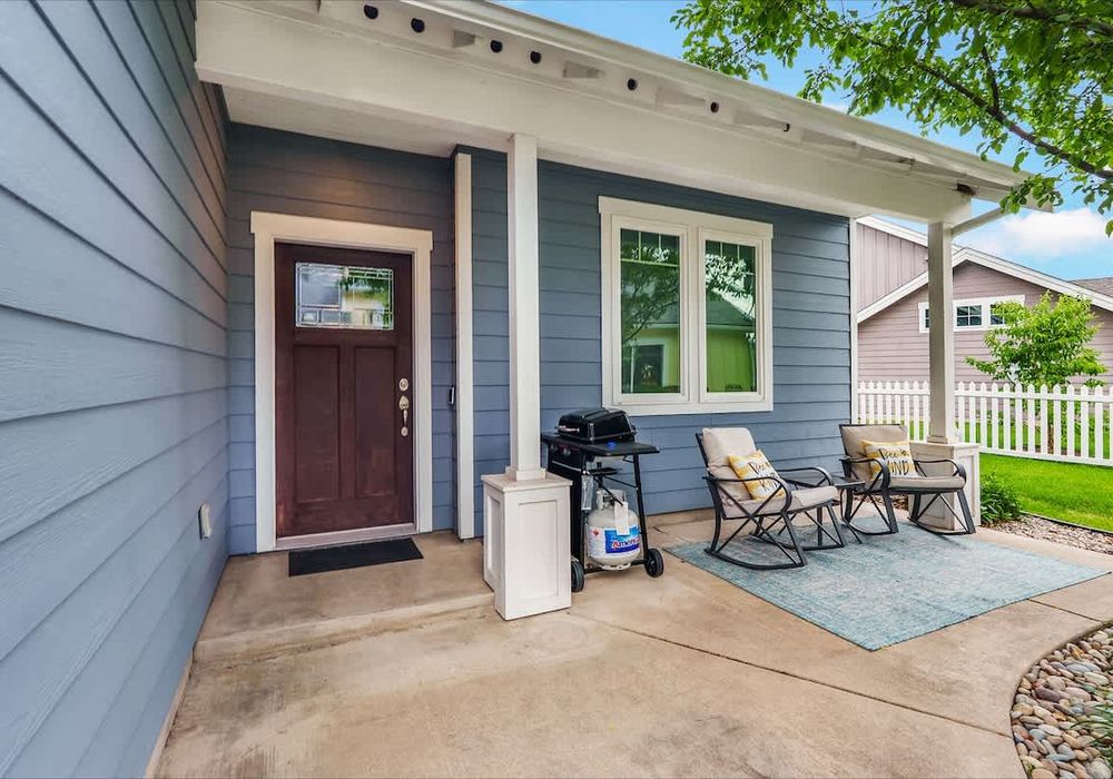 7c6f5cfa 4126 4d GrTvs homerunner