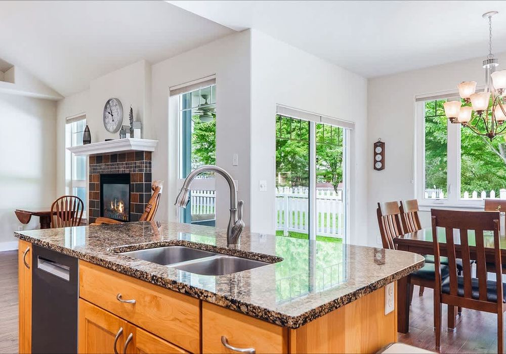 d12bf89d 136e 4b cWZwH homerunner