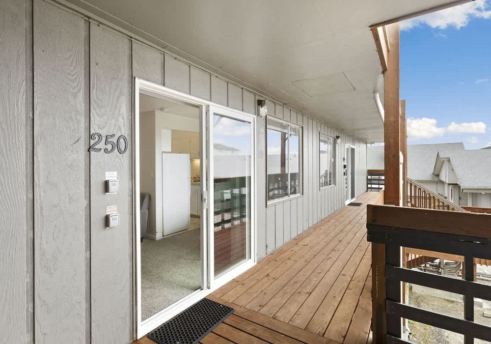 e36b0c5f 9503 46 ONGRJ homerunner