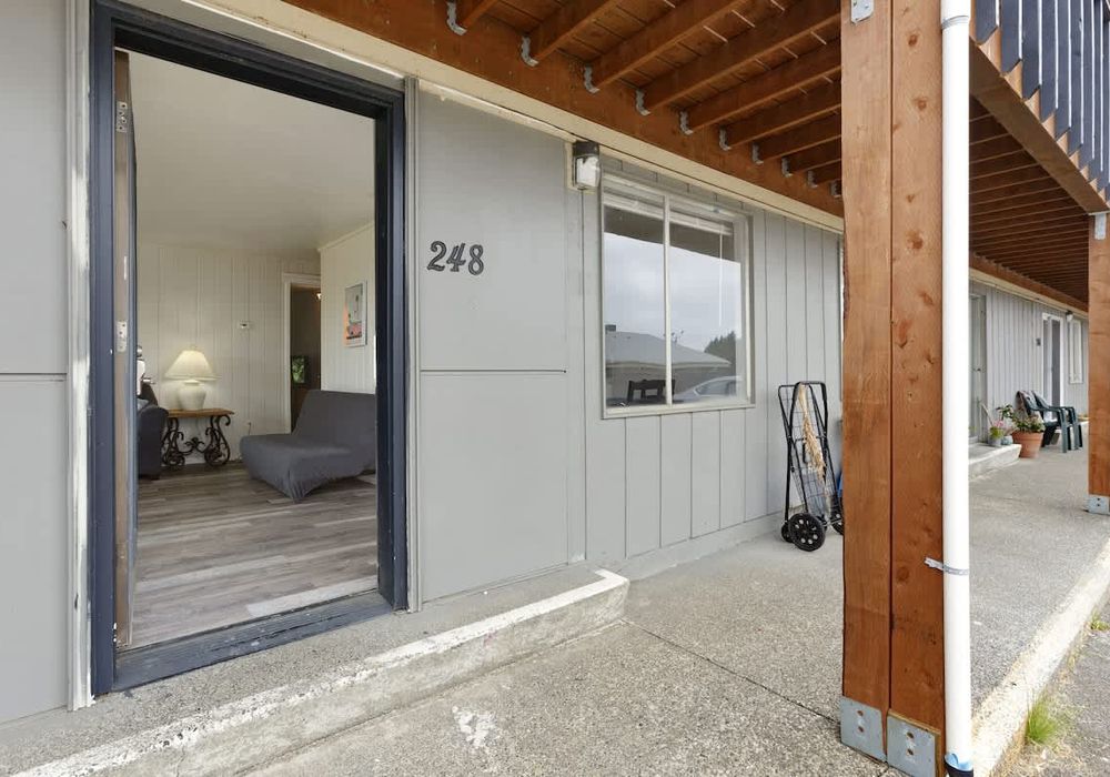 b2dbde23 5d24 48 j60Zw homerunner