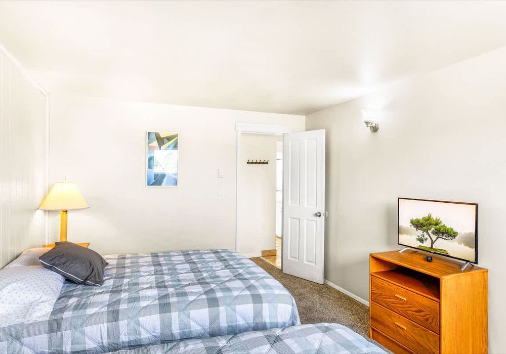 3bb5fa1f 12c2 49 bUmgN homerunner