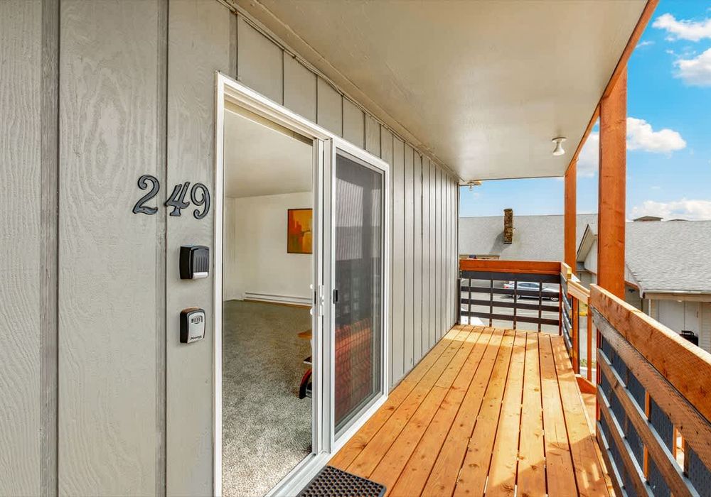 755e816c 9bca 47 hk 6f homerunner