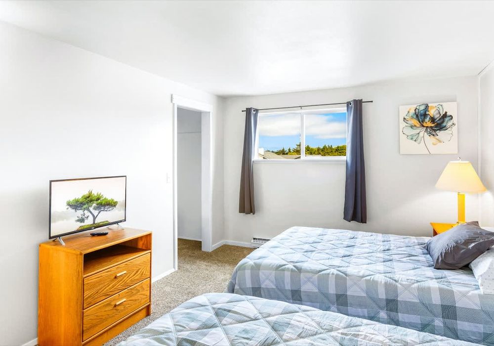 9074a6be e0c4 44 gueCY homerunner